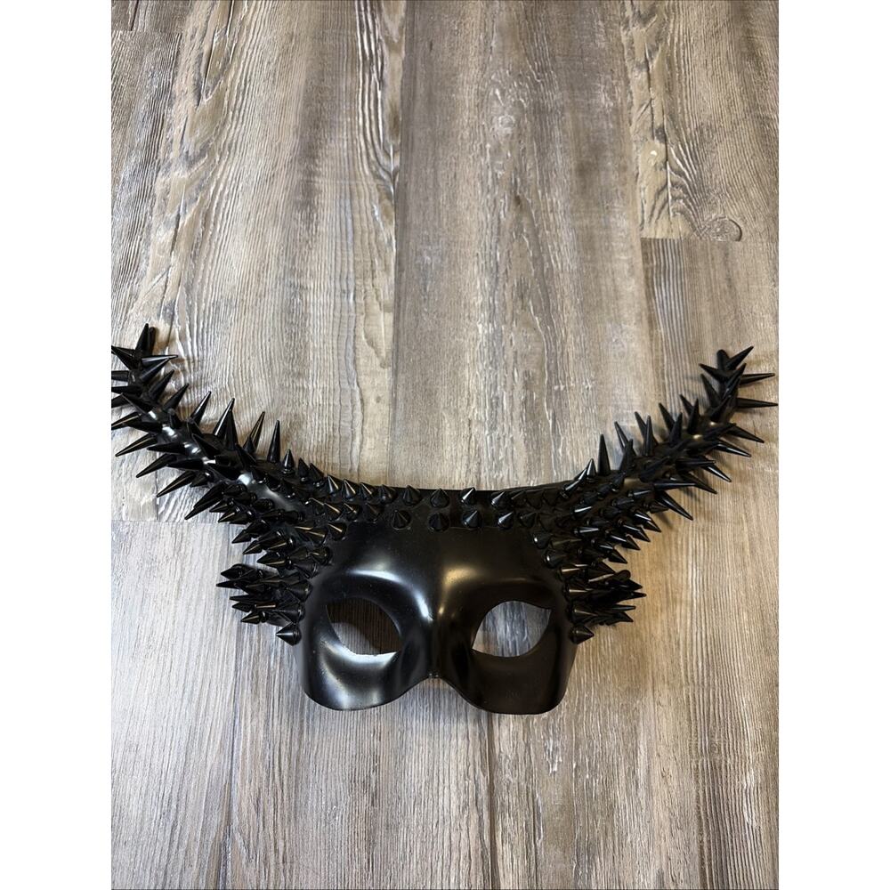 Spiked Demon Mask Black